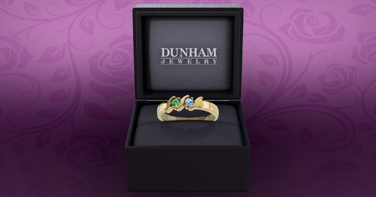 When Should You Give a Mother’s Ring So She’ll Treasure It Forever?