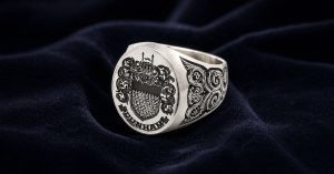 Family Crest Jewelry Manufacturer vs Retailer: The Critical Difference