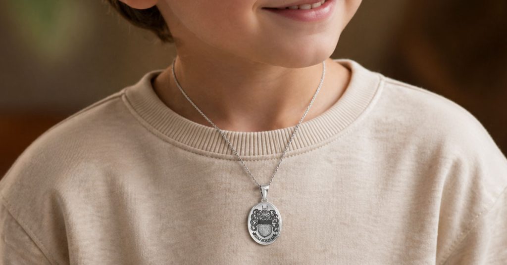 Silver Family Crest Pendants: A Complete Buyer’s Guide (2026)