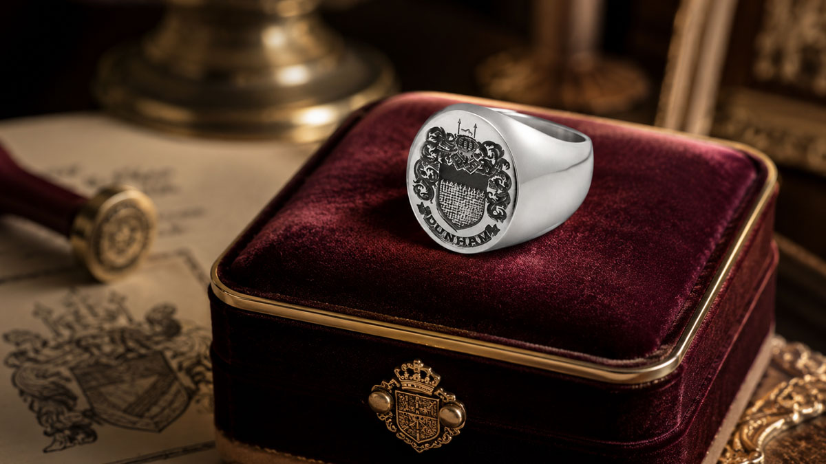 Ladies Family Crest Rings: Complete Guide to Custom Heraldic Jewelry