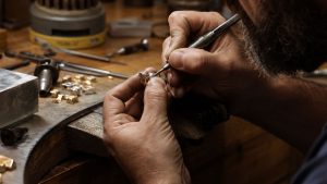 Why Direct Manufacturing Saves Money on Custom Rings Without Sacrificing Quality